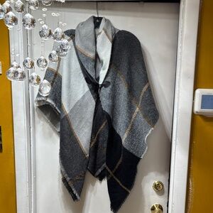 Elegant Gray and Black Women's Cape